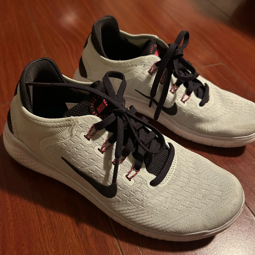 Nike Free Run women’s Sz 6.5